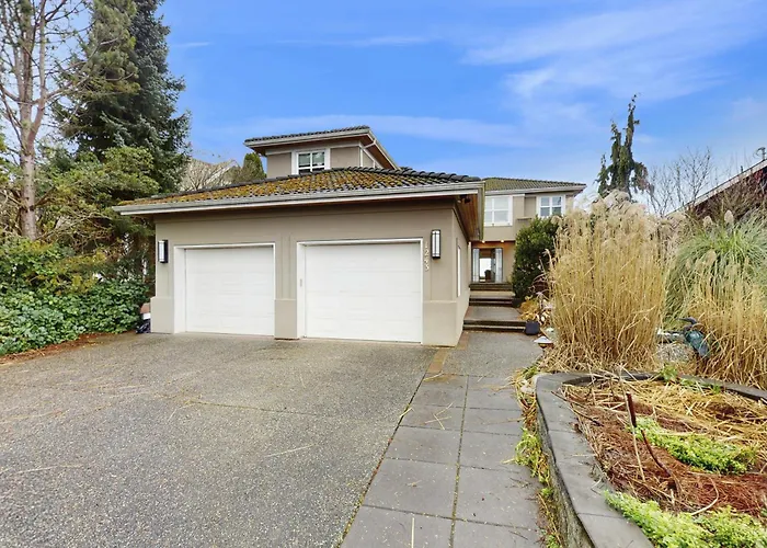 Camano Island Waterfront Modern Splendor