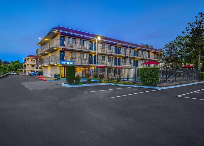 Motel 6-Kirkland, Wa - North Kirkland
