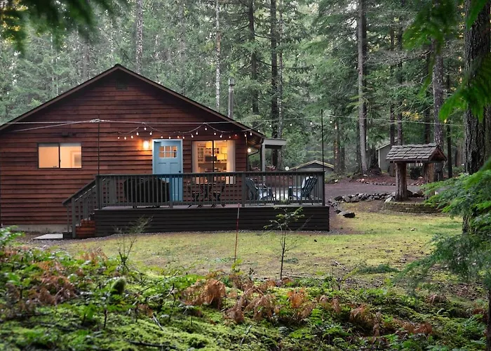 The Harold, Forested Retreat With Firepit