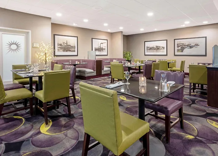 La Quinta Inn & Suites By Wyndham Tacoma - Seattle